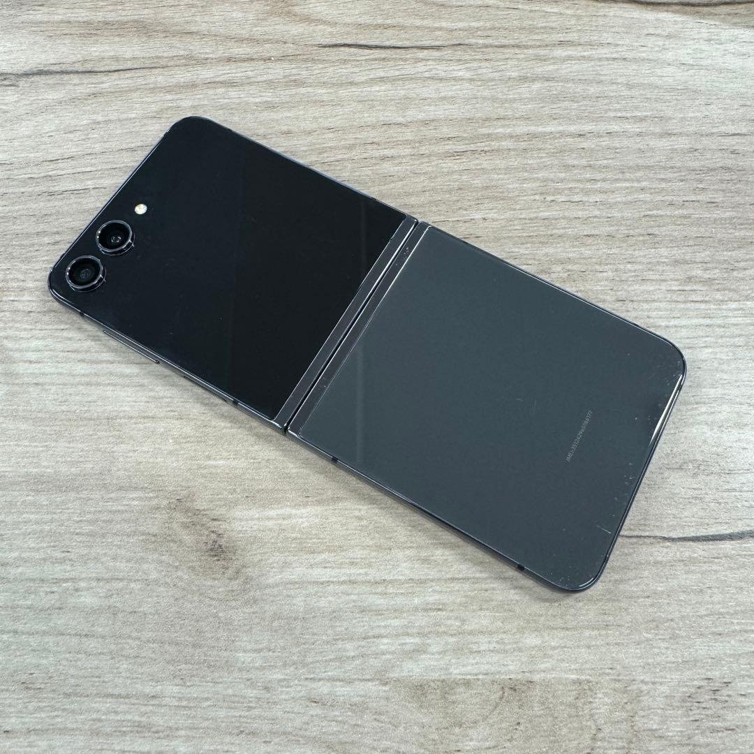 中古品　Android Galaxy Z Flip 5 256gb