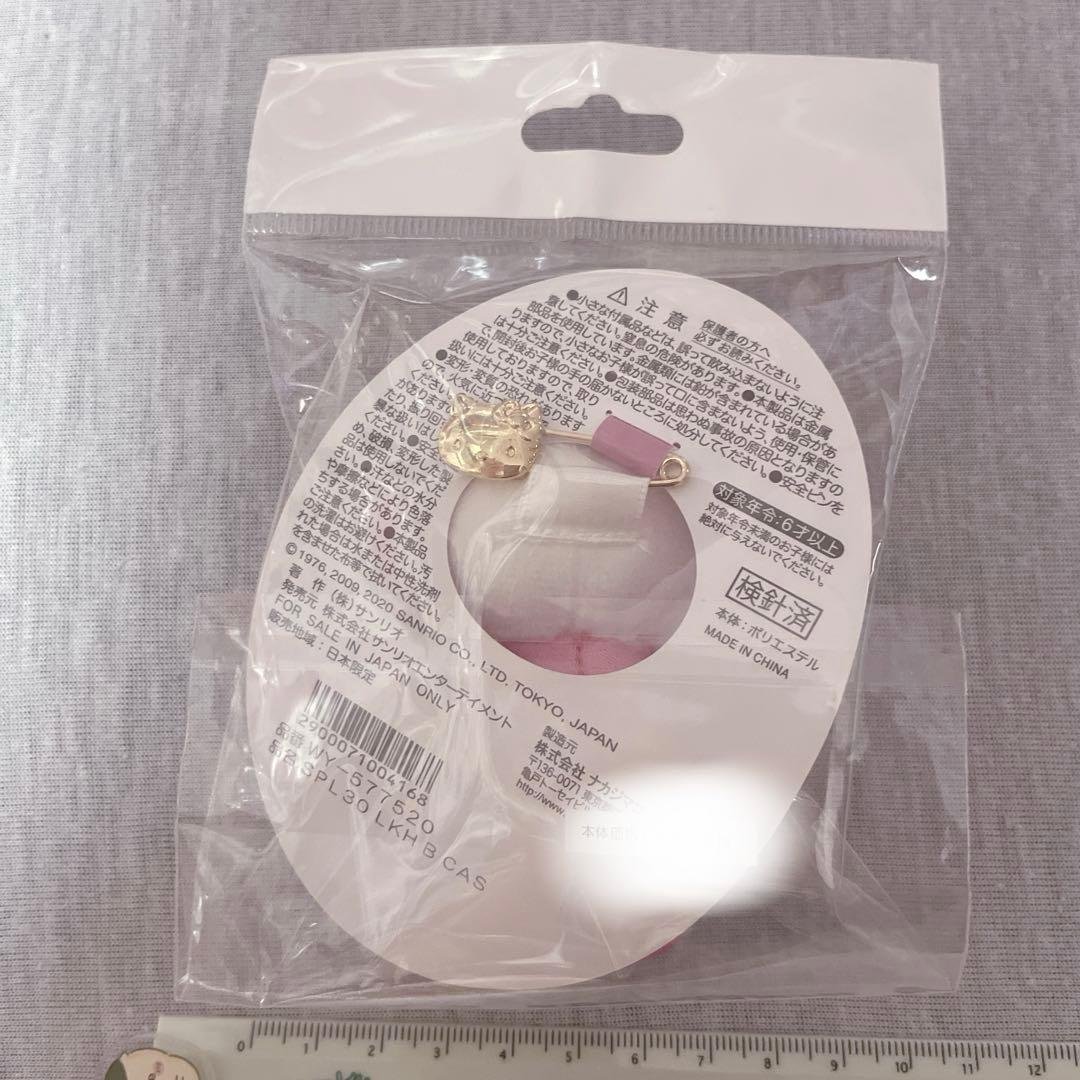 ハローキティ♡激レア♡ピューロランド限定キティぬいぐるみバッジ8種セット♡