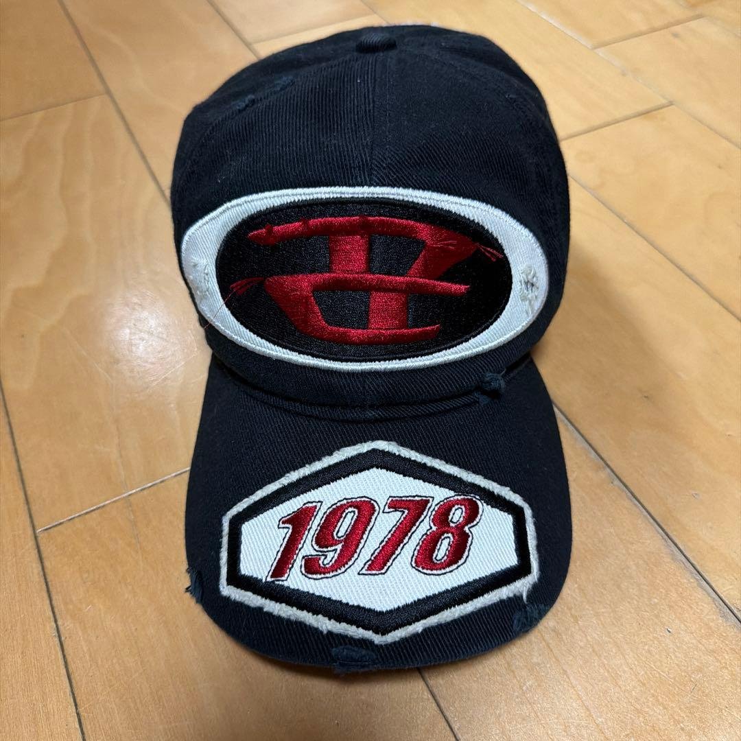 DIESEL 黒 ベースボールキャップ 1978