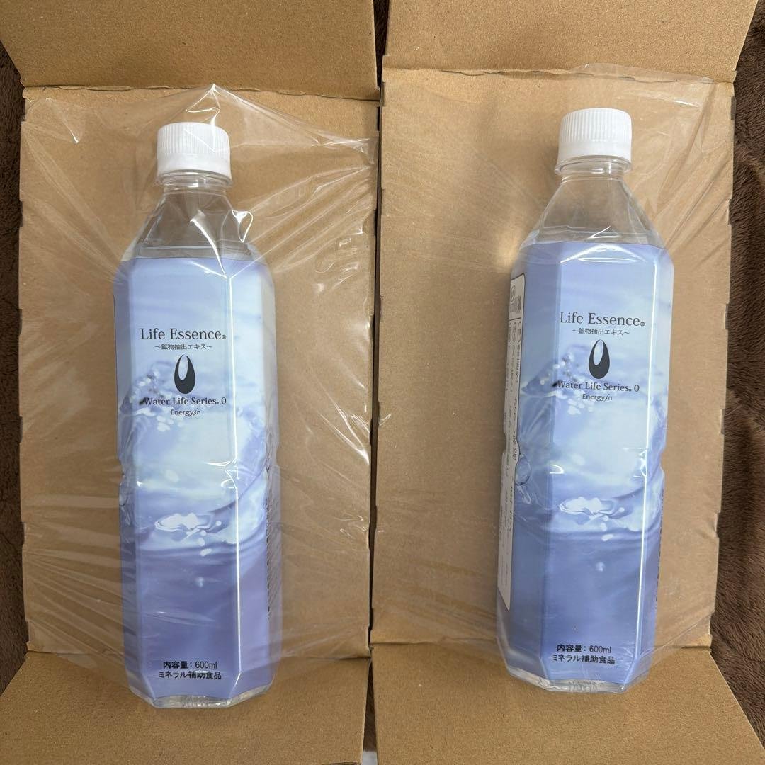 Life Essence. ミネラルウォーター 600ml
