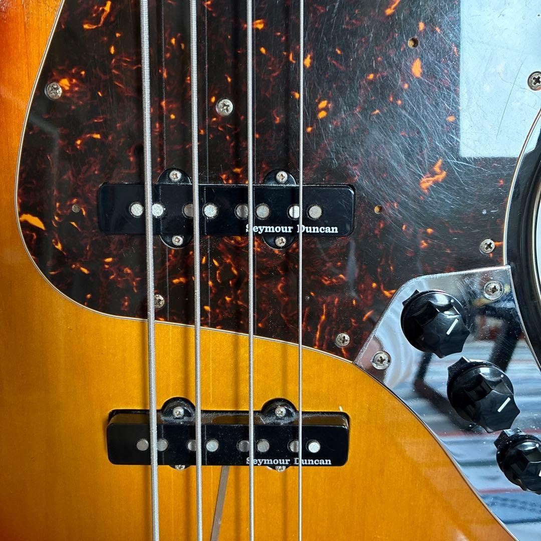 ヒ*ん様 値下げ　Fender Japan Jazz Bass サンバースト　ダ