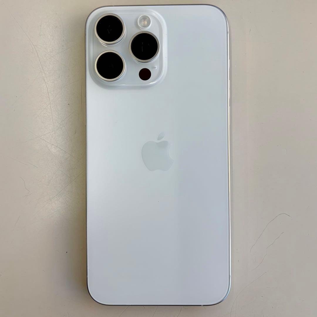 Apple iPhone 15 Pro Max 256GB 本体
