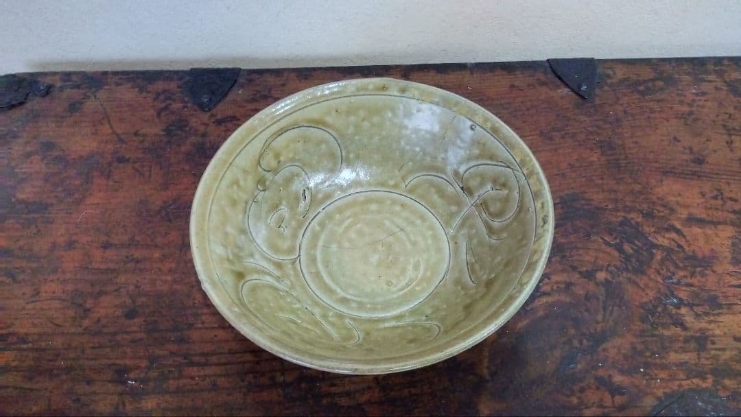 李朝(後期)青磁しのぎ茶碗