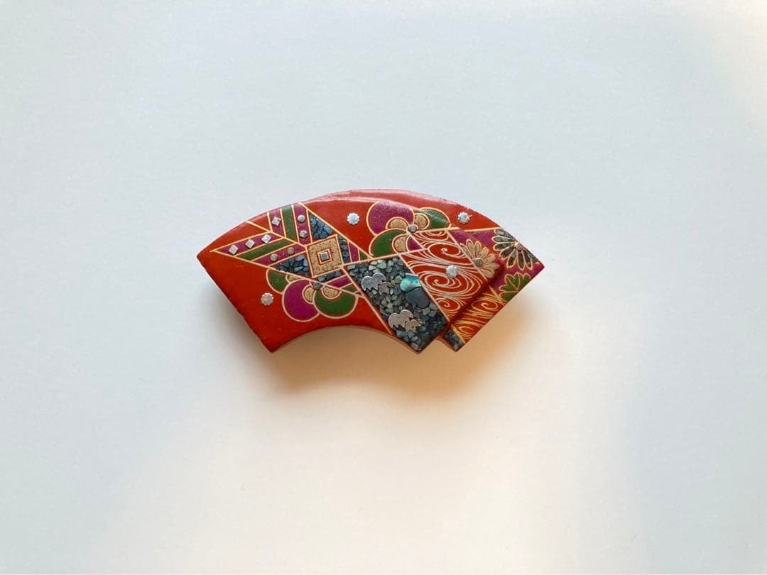 扇面/矢羽根/帯留め/蒔絵/螺鈿細工/アンティーク帯留