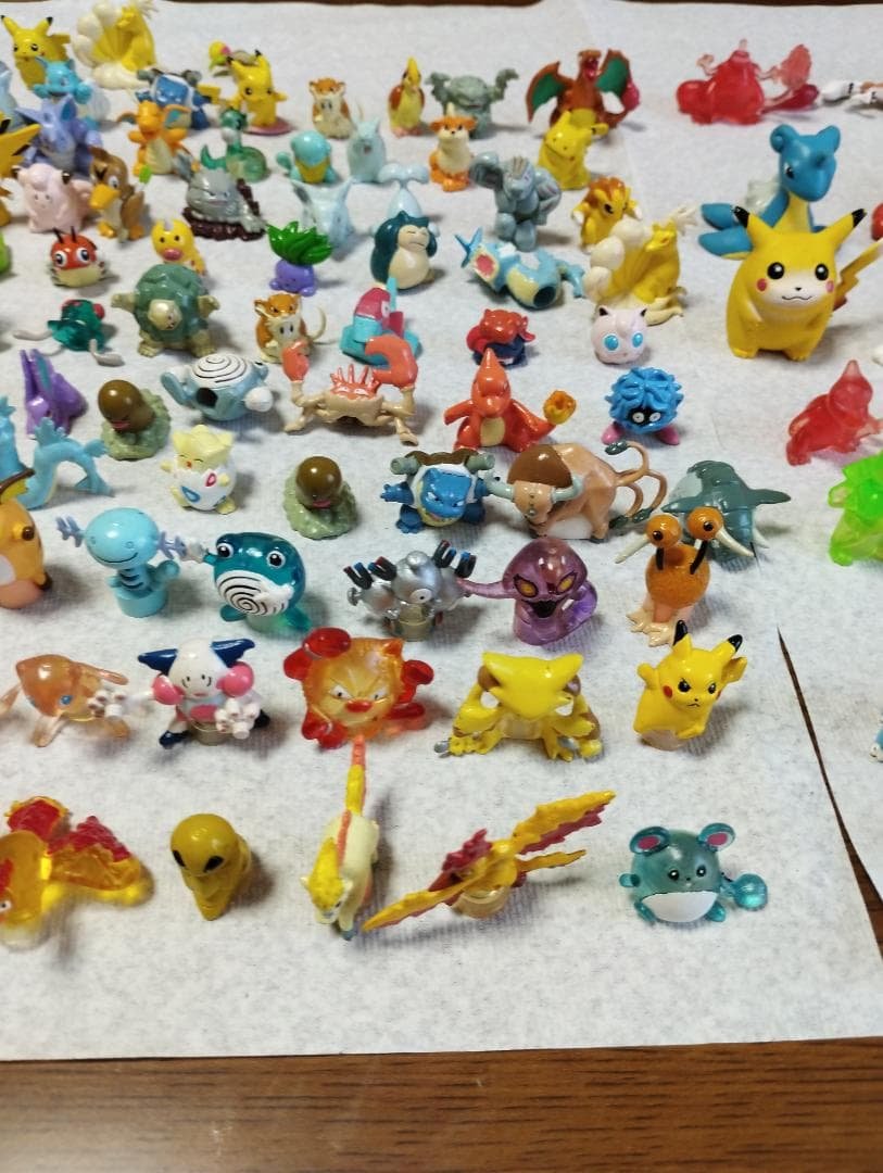 ポケモン　フィギュア　モンコレ他初期鉛筆キャップ TOMY まとめ売り約200体