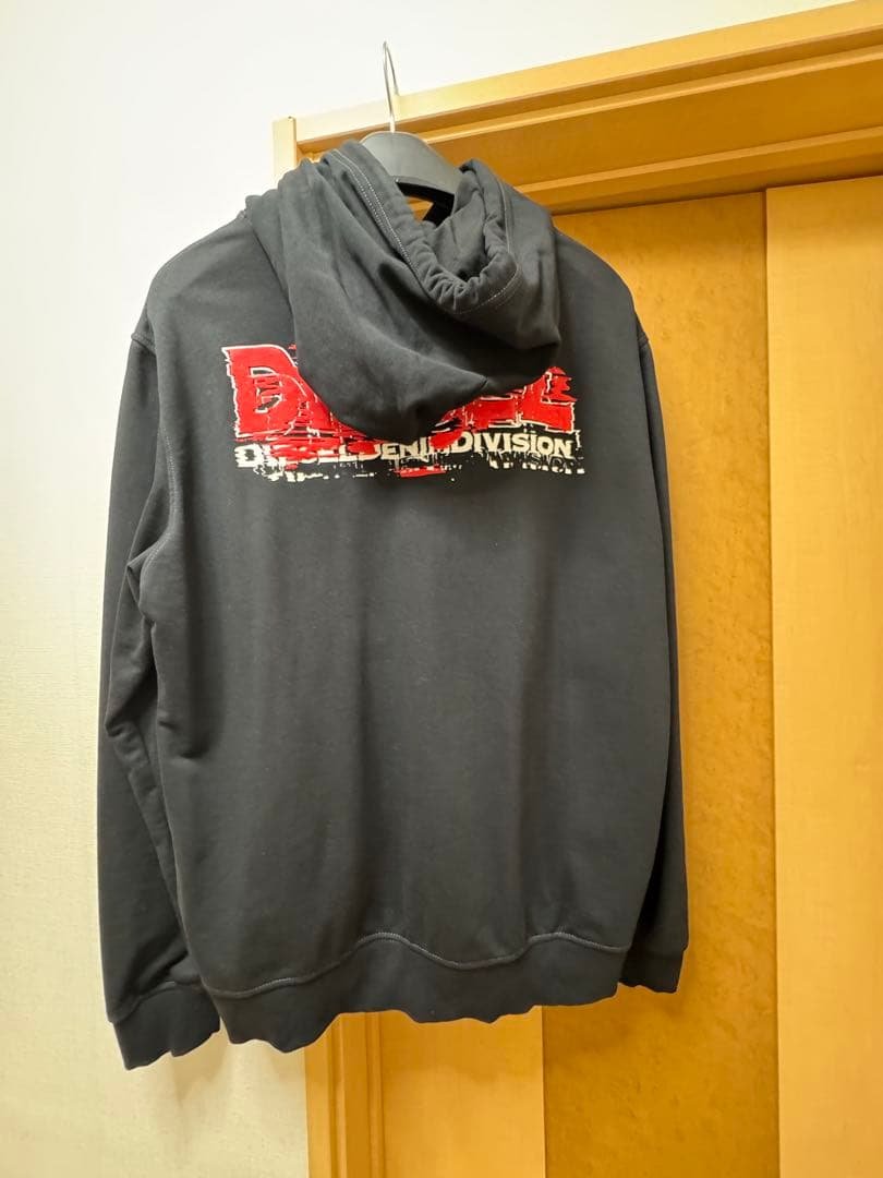 大人気のDIESEL グレー パーカー