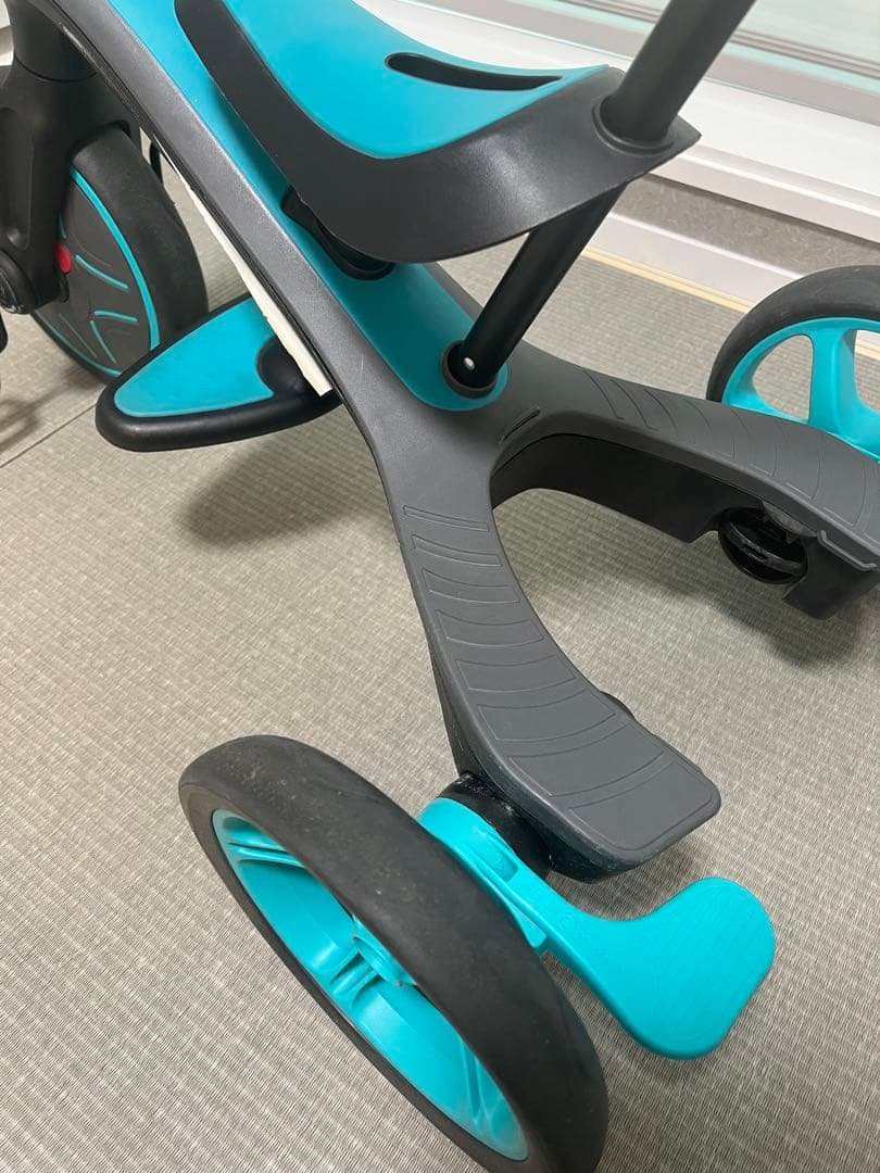 GLOBBER グロッパー　エクスプローラー トライク 3in1 三輪車