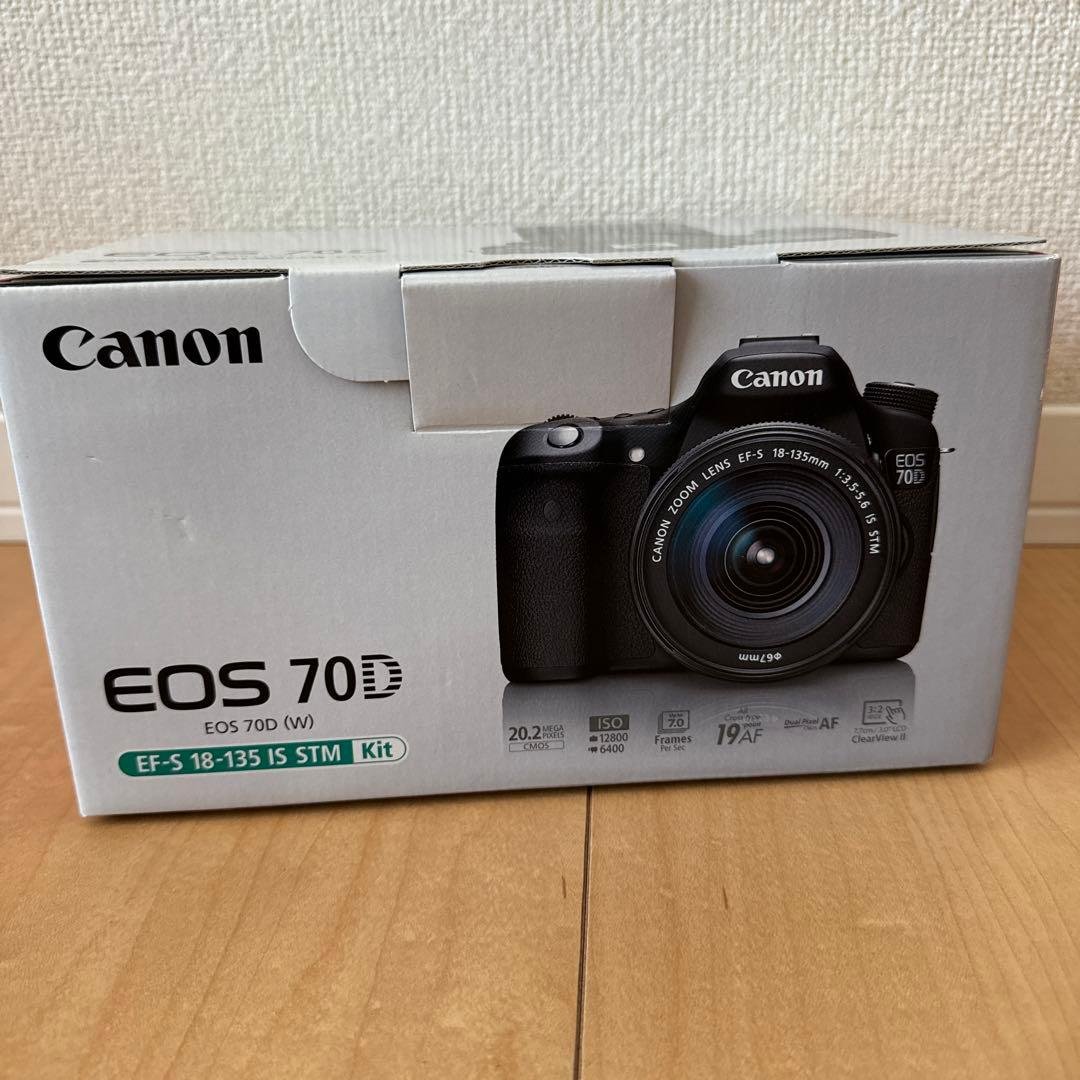 デジタルカメラ Canon EOS 70D(W) EF-S18-135 IS STM