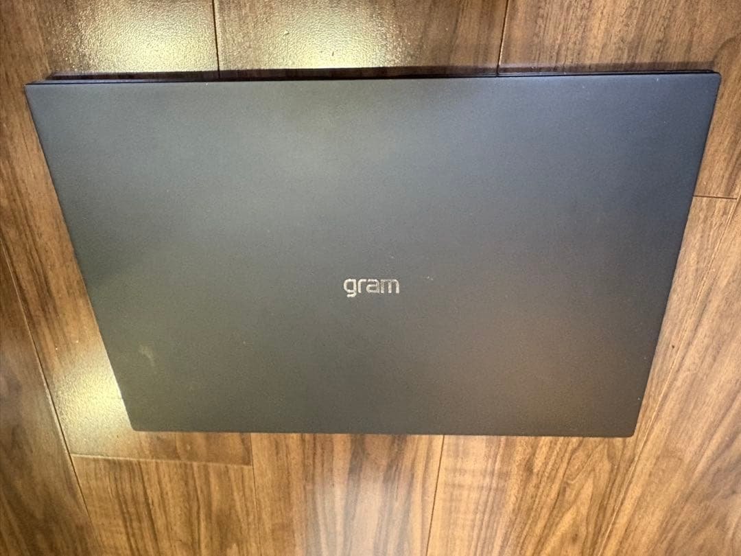 2022モデル LG gram 第12世代i7 16GB/1TB