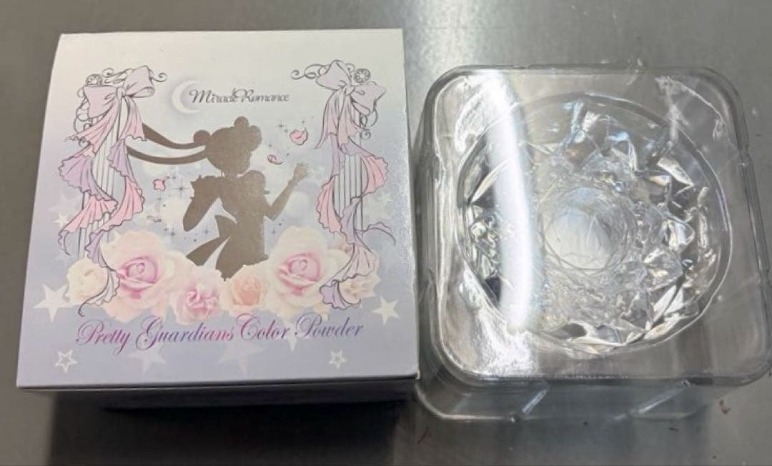 601お　セーラームーン　ミラクルロマンス　カラーパウダー　フェイスパウダー