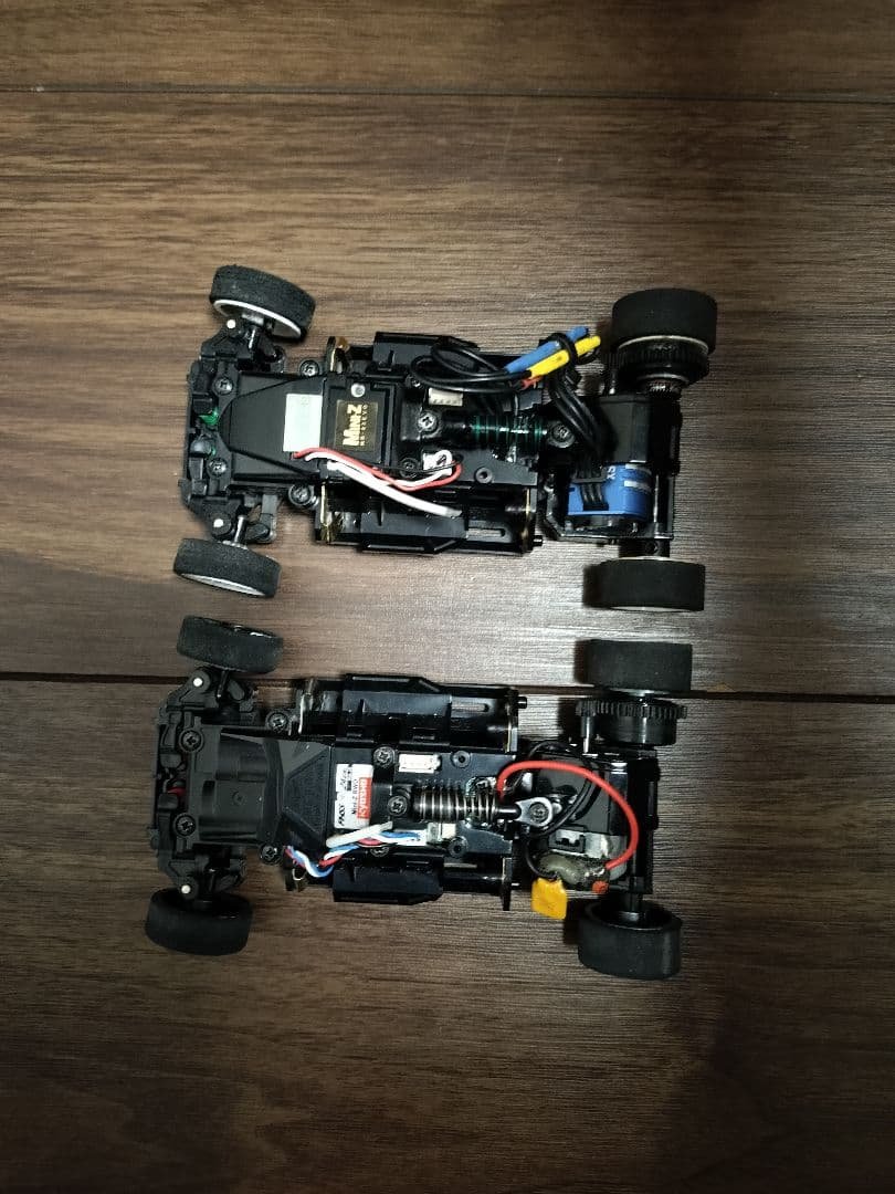 京商ミニッツ　シャシー２個セット